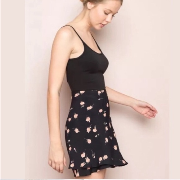 Brandy Melville Dresses & Skirts - NWT Brandy Melville Genevieve Skirt-One Size Brandy Melville Dresses & Skirts - NWT Brandy Melville Genevieve Skirt-One Size